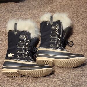 Sorel Women's Black Winter Boots